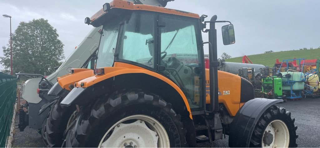 Traktor a típus Renault Ares 610 RZ, Gebrauchtmaschine ekkor: SAINTE GENEVIEVE SUR AGENCE (Kép 3)