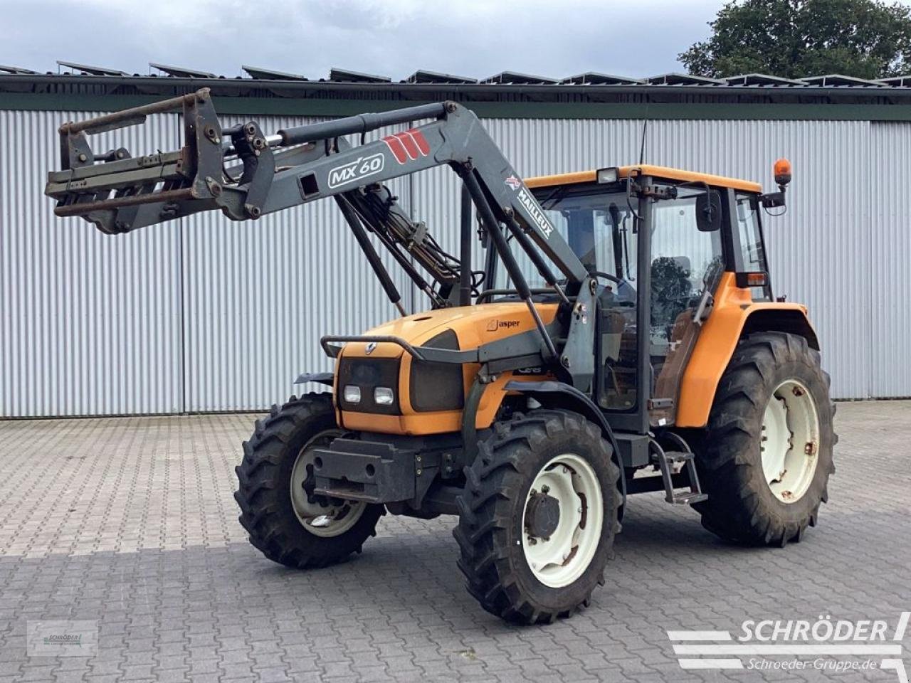 Traktor typu Renault CERES 325 X, Gebrauchtmaschine w Lastrup (Zdjęcie 1)