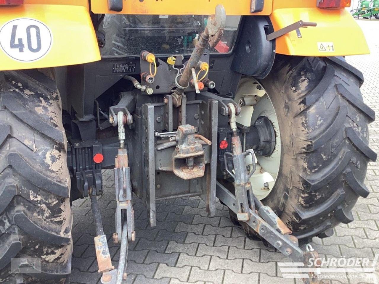 Traktor typu Renault CERES 325 X, Gebrauchtmaschine w Lastrup (Zdjęcie 8)