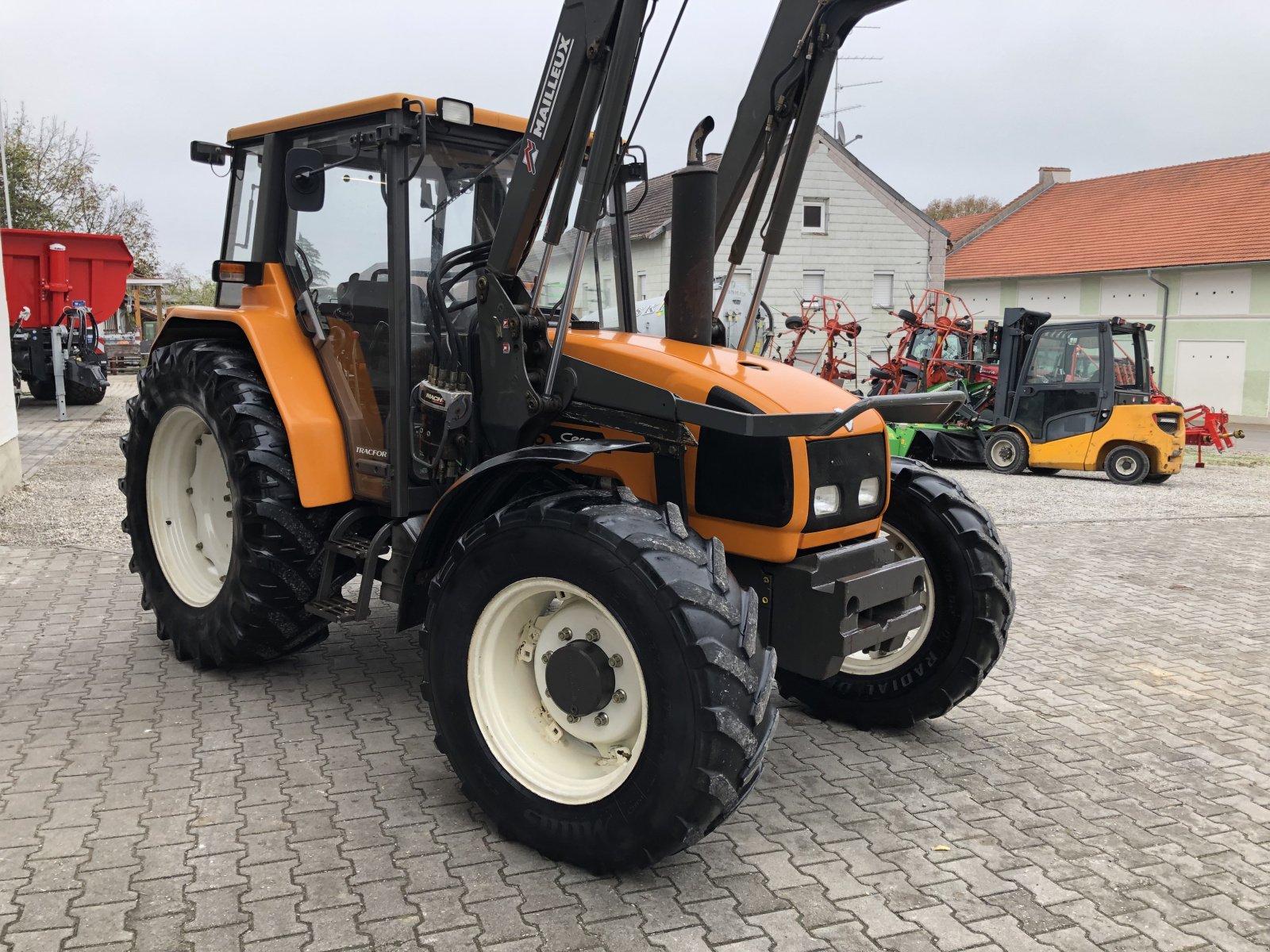 Traktor du type Renault Ceres 330, Gebrauchtmaschine en Bodenkirchen (Photo 2)