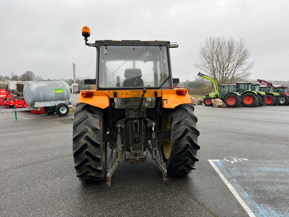 Traktor typu Renault CERES335X, Gebrauchtmaschine w SAINT GAUDENS (Zdjęcie 7)