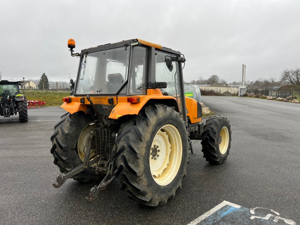 Traktor van het type Renault CERES335X, Gebrauchtmaschine in SAINT GAUDENS (Foto 8)