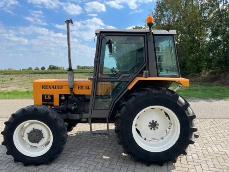 Traktor des Typs Renault R 65 14 LS, Gebrauchtmaschine in Roosendaal (Bild 2)