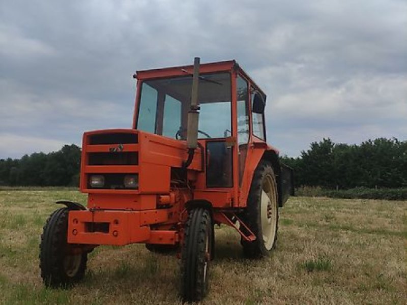 Traktor typu Renault R 7461, Gebrauchtmaschine w Lemiers (Zdjęcie 1)