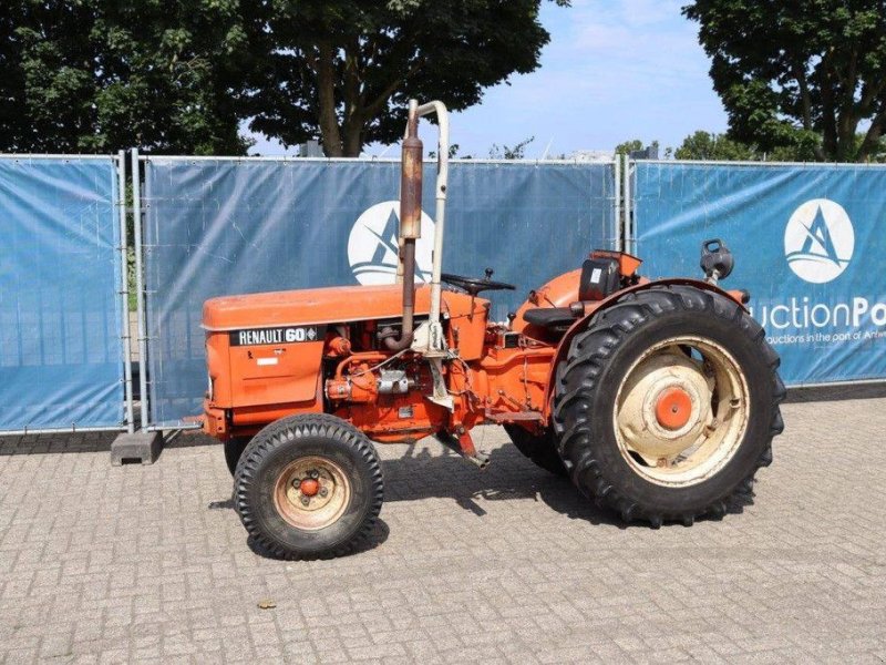 Traktor del tipo Renault R60, Gebrauchtmaschine en Antwerpen (Imagen 1)