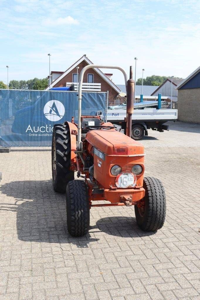 Traktor типа Renault R60, Gebrauchtmaschine в Antwerpen (Фотография 8)