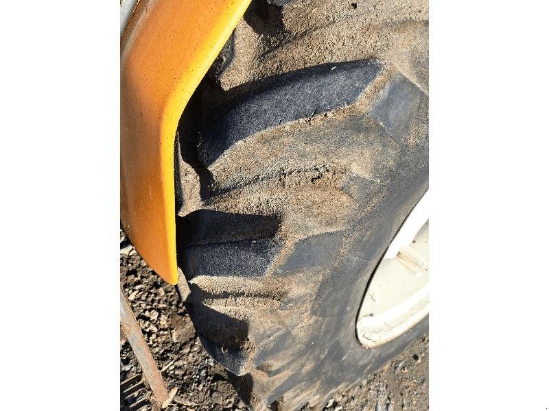 Traktor tipa Renault Sonstiges, Gebrauchtmaschine u CHATEAUBRIANT CEDEX (Slika 4)