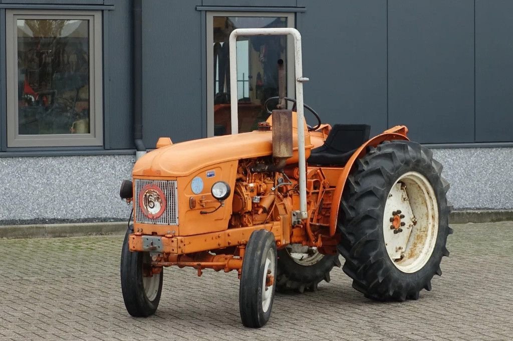 Traktor del tipo Renault Super 7 2wd / Smalspoor / Margetrekker, Gebrauchtmaschine en Swifterband (Imagen 1)