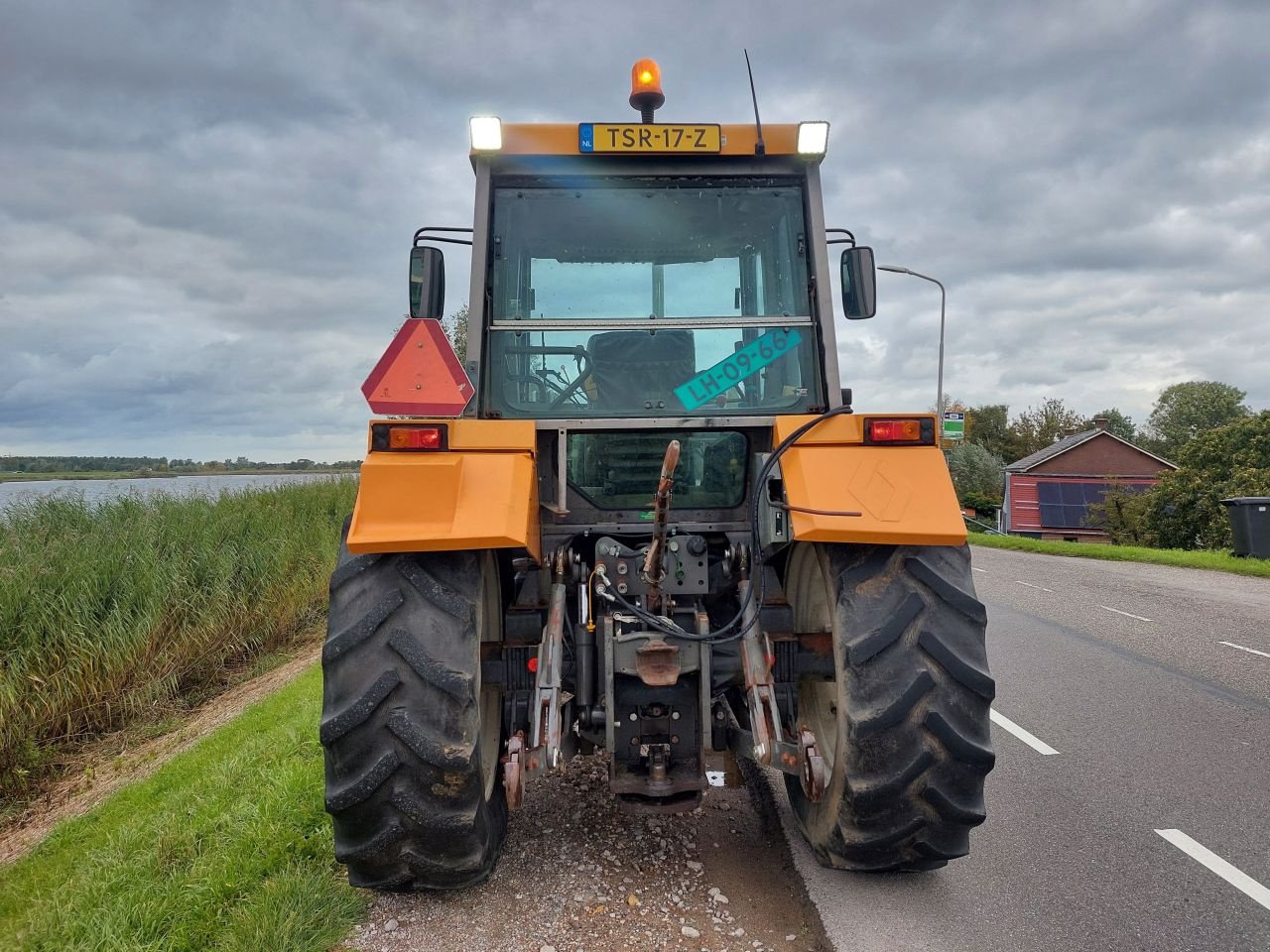 Traktor van het type Renault Temis 550x, Gebrauchtmaschine in Ouderkerk aan den IJssel (Foto 3)