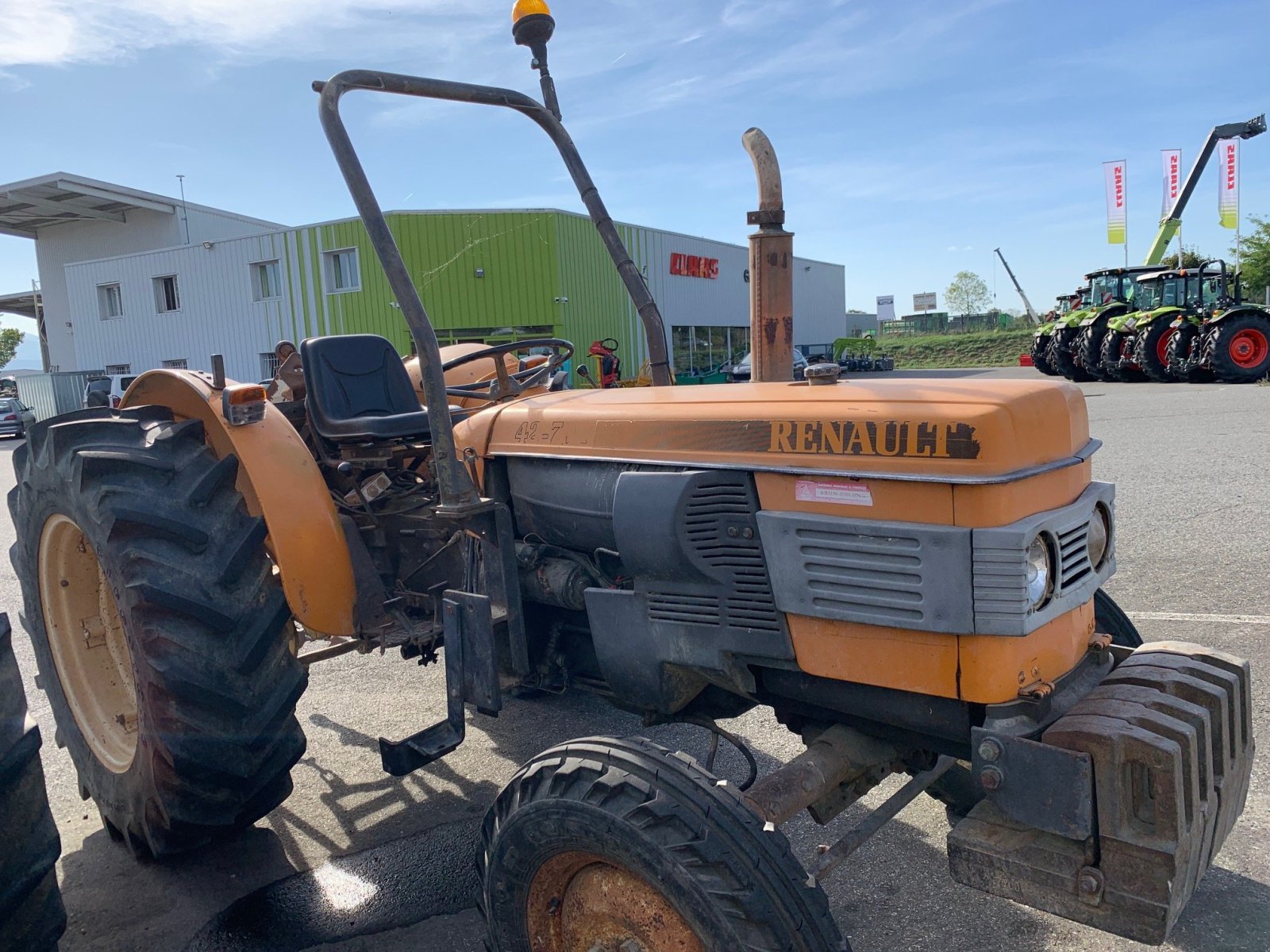 Traktor van het type Renault Tracteur agricole 42-70 F Renault, Gebrauchtmaschine in SAINT GAUDENS (Foto 1)