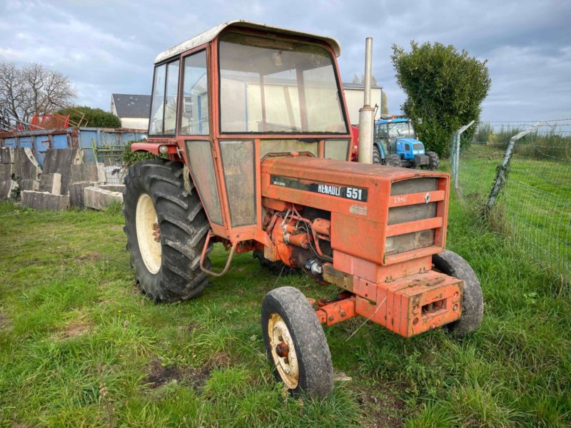 Traktor a típus Renault Tracteur agricole 551 Renault, Gebrauchtmaschine ekkor: LA SOUTERRAINE (Kép 1)