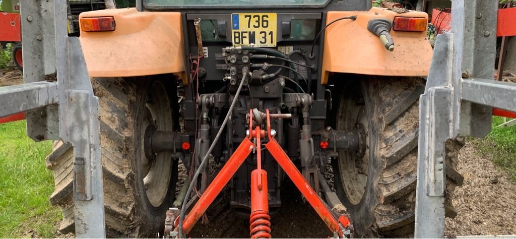 Traktor Türe ait Renault Tracteur agricole CELTIS 446 RC Renault, Gebrauchtmaschine içinde SAINT GAUDENS (resim 5)