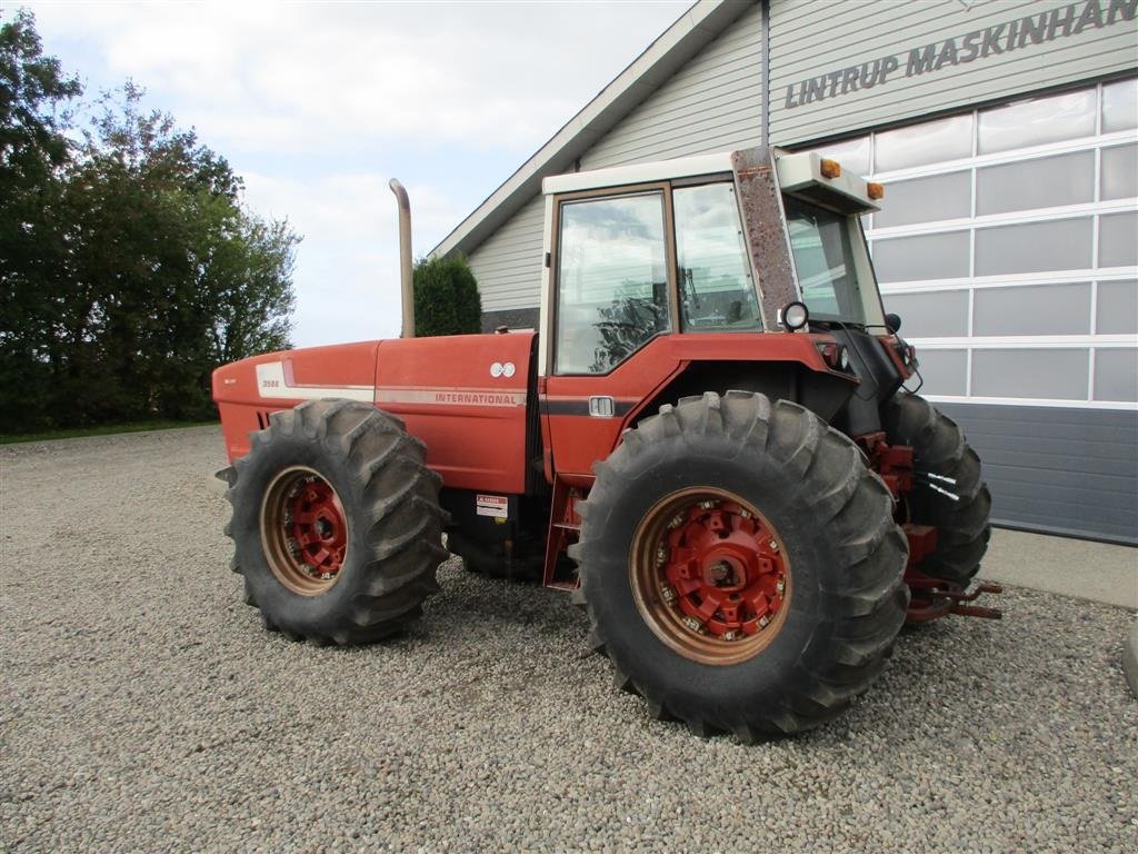 Traktor van het type R.M. International 3588 Amerikaner klassiker, Gebrauchtmaschine in Lintrup (Foto 3)