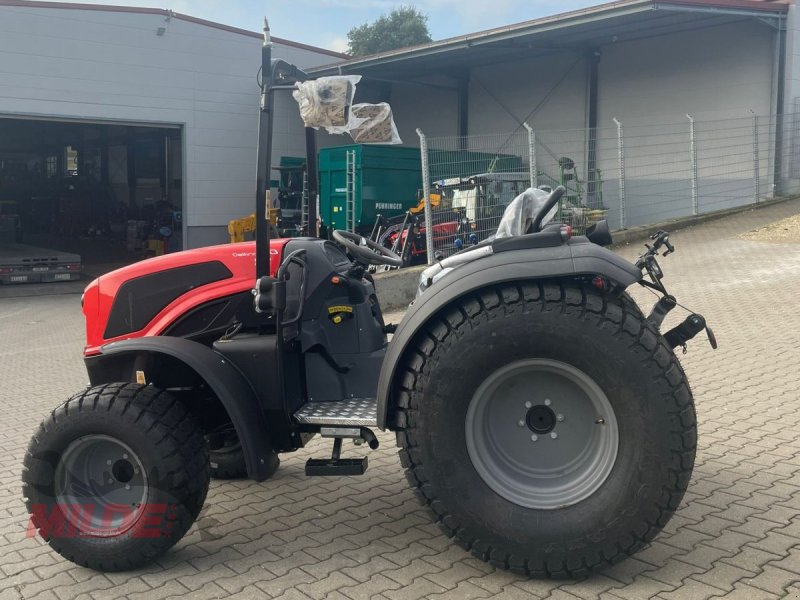 Traktor van het type Same Delfino 60, Neumaschine in Gebenbach