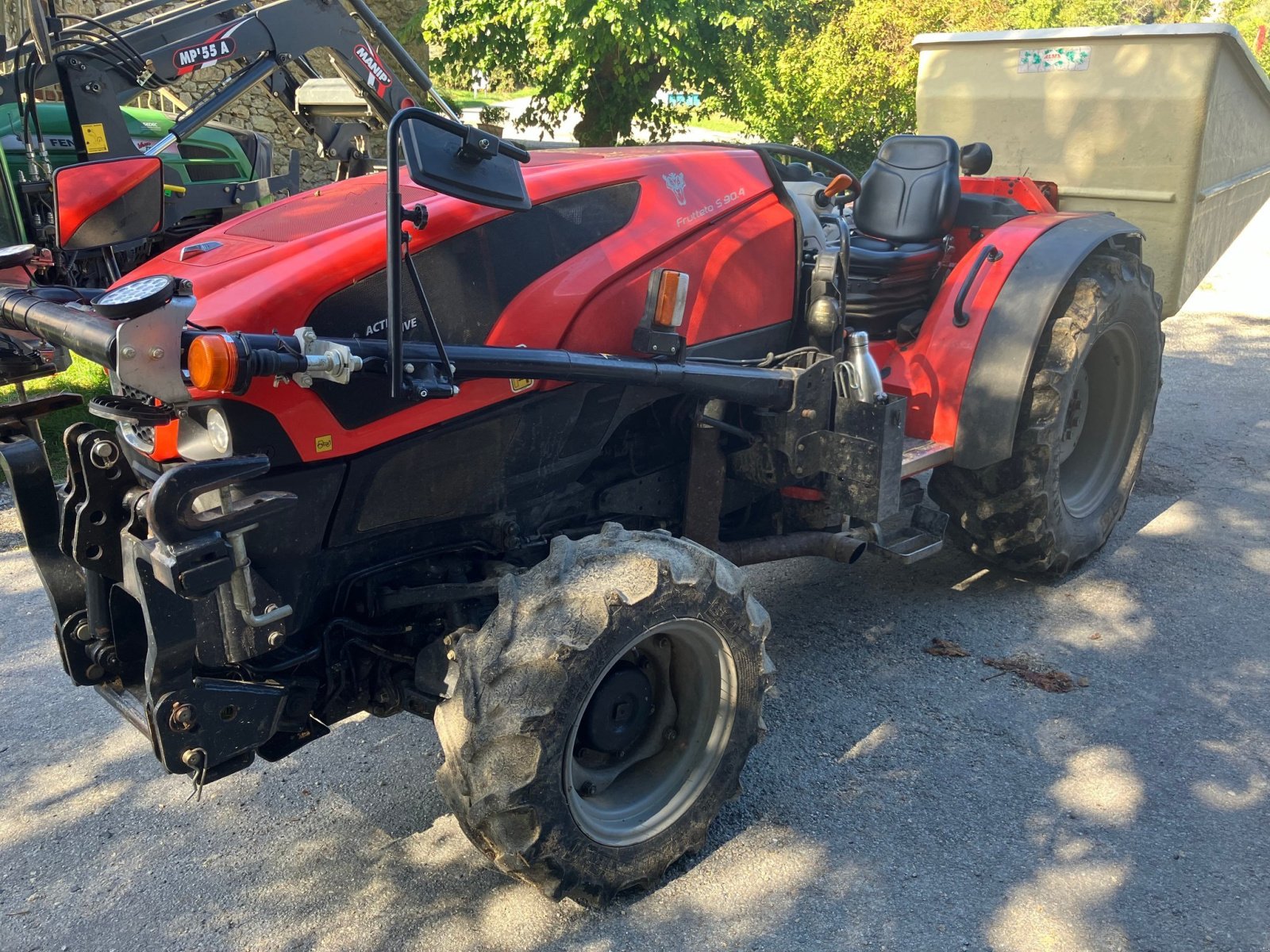 Traktor typu Same Tracteur agricole FRUTTETO Same, Gebrauchtmaschine v ROYNAC (Obrázek 3)