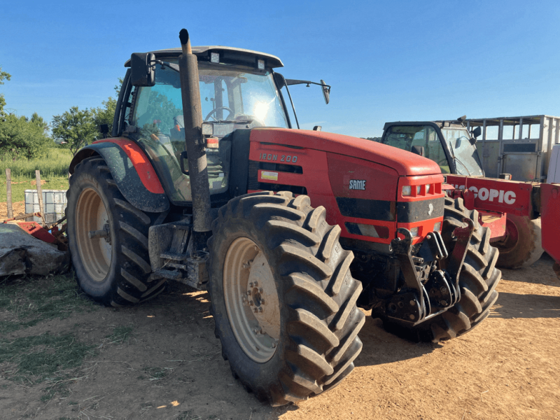 Traktor van het type Same TRACTEUR IRON 200, Gebrauchtmaschine in SAINT ANDIOL (Foto 1)