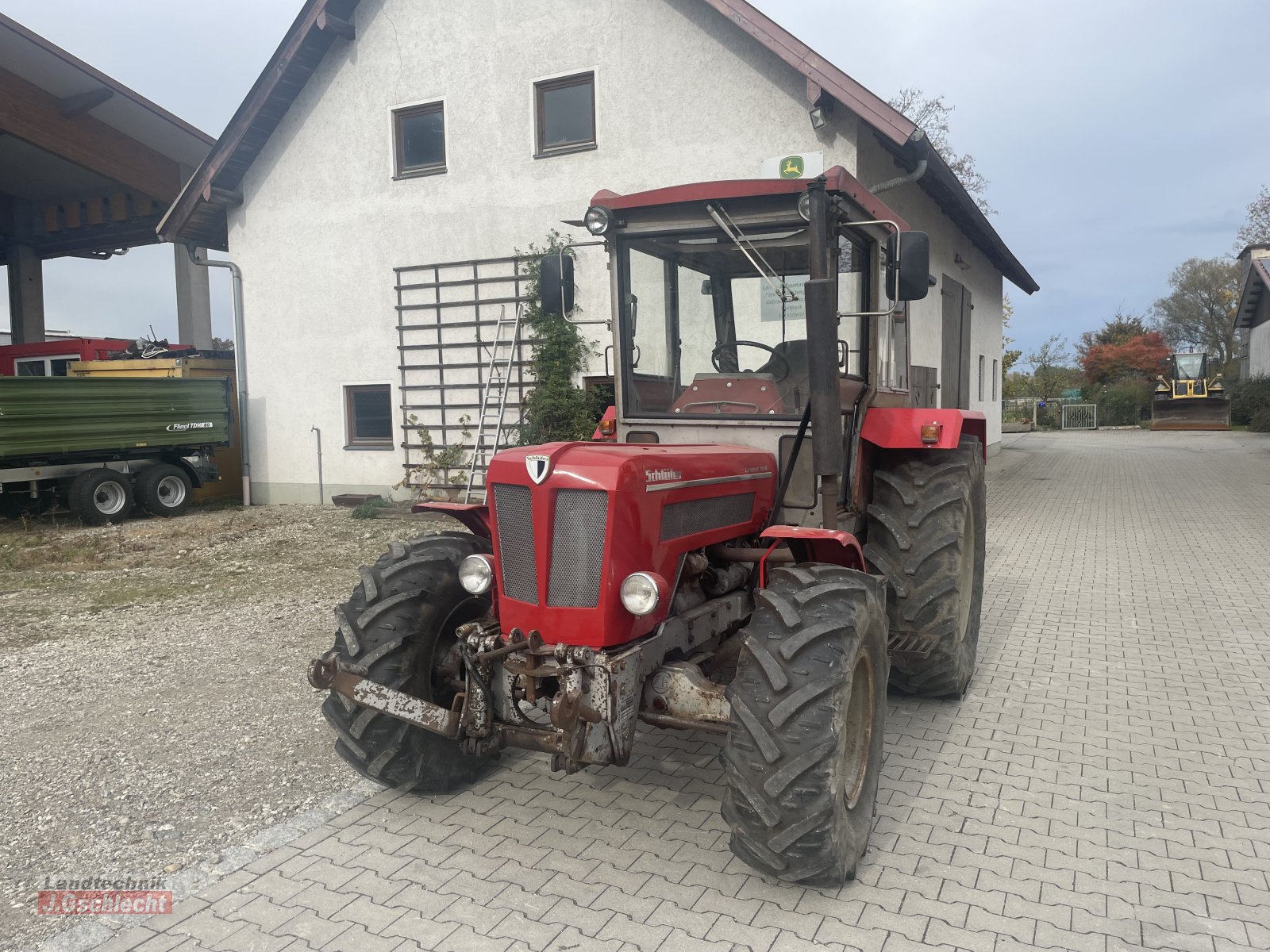 Traktor от тип Schlüter Compact 850 V, Gebrauchtmaschine в Mühldorf (Снимка 4)