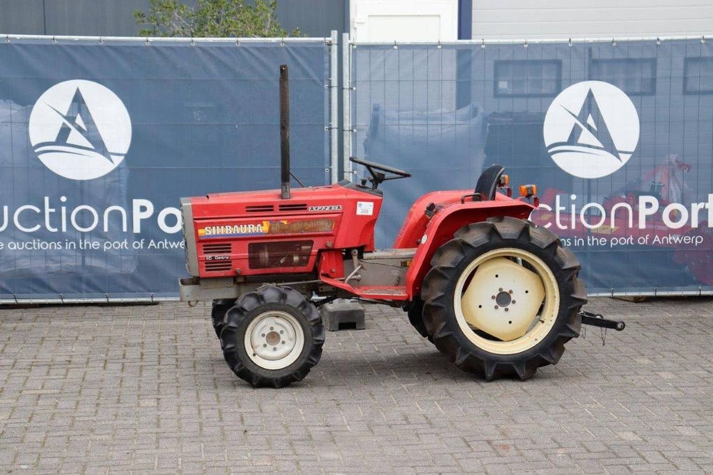 Traktor типа Shibaura SP1740, Gebrauchtmaschine в Antwerpen (Фотография 1)