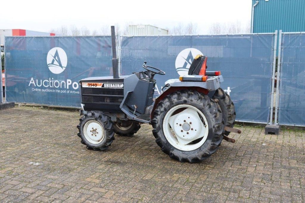 Traktor Türe ait Shibaura SP2540, Gebrauchtmaschine içinde Antwerpen (resim 3)