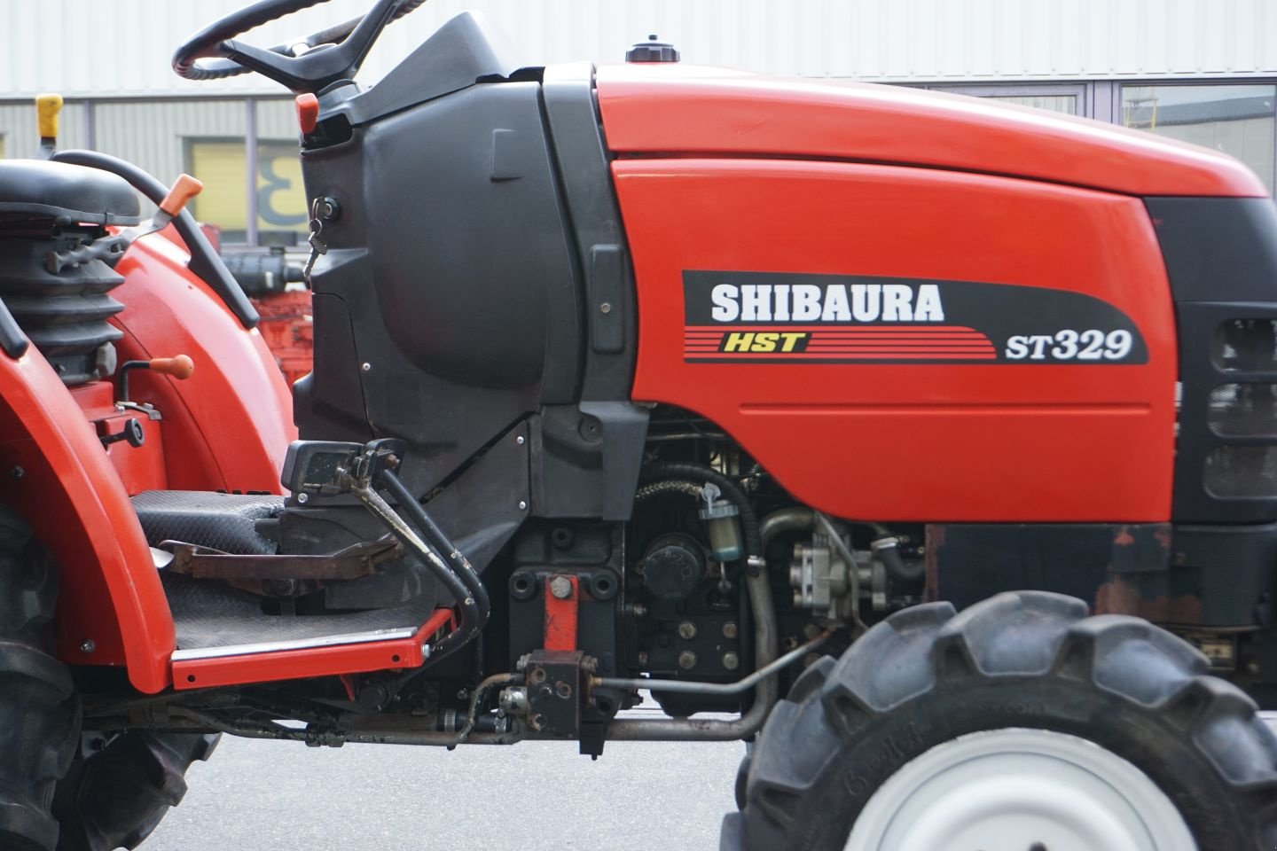 Traktor tip Shibaura ST 329 HST, Gebrauchtmaschine in Kesteren (Poză 5)
