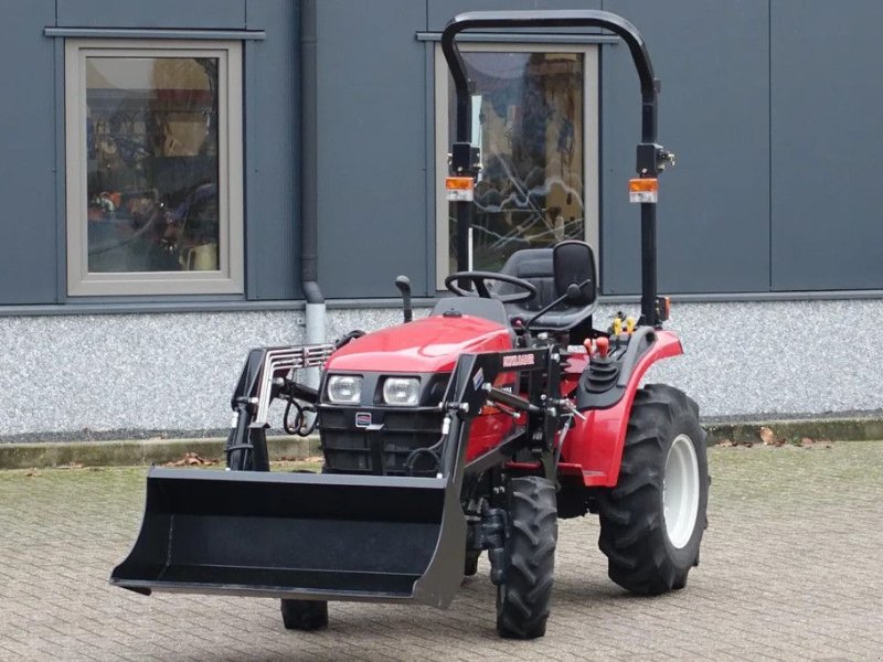 Traktor del tipo Shibaura ST318 4wd / 0611 Draaiuren / Voorlader, Gebrauchtmaschine In Swifterband (Immagine 1)