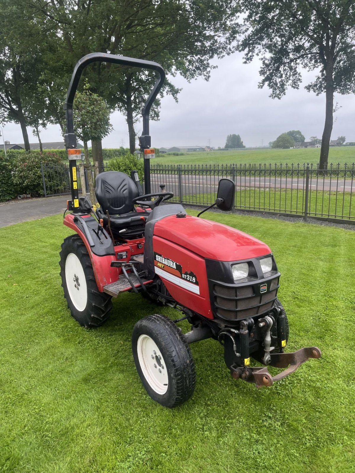 Traktor of the type Shibaura St318, Gebrauchtmaschine in Wadenoijen (Picture 2)