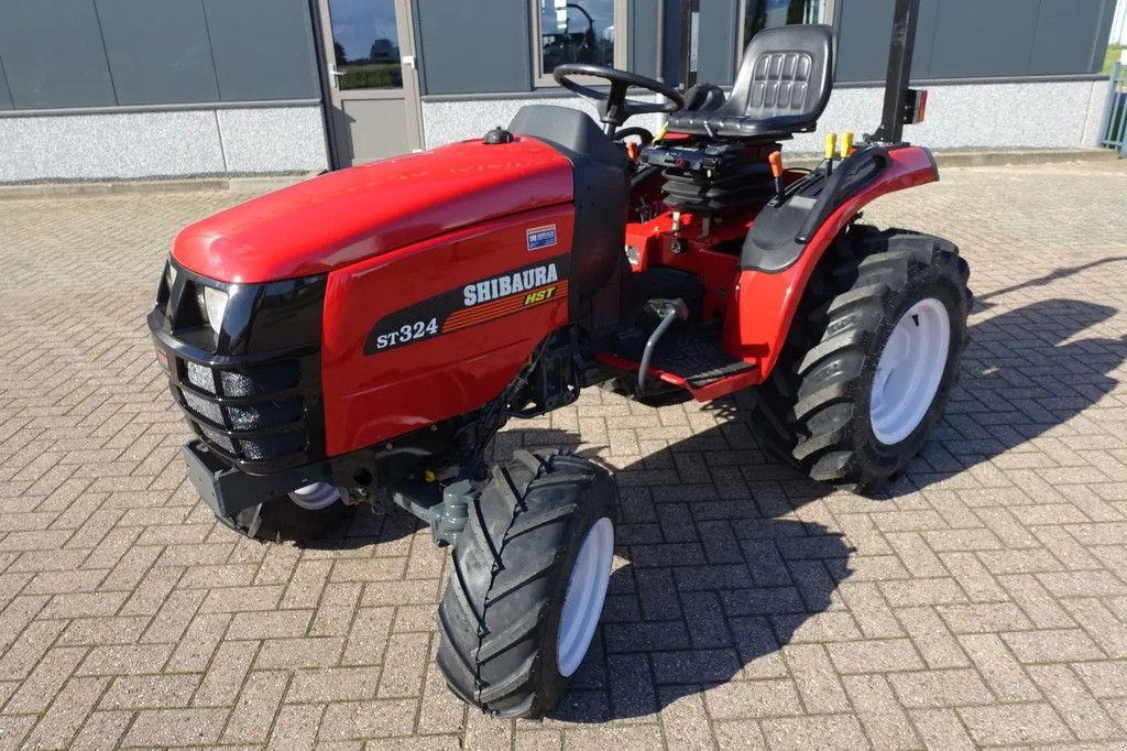 Traktor a típus Shibaura ST324 4wd HST / 01328 Draaiuren / Brede Tractiebanden, Gebrauchtmaschine ekkor: Swifterband (Kép 4)