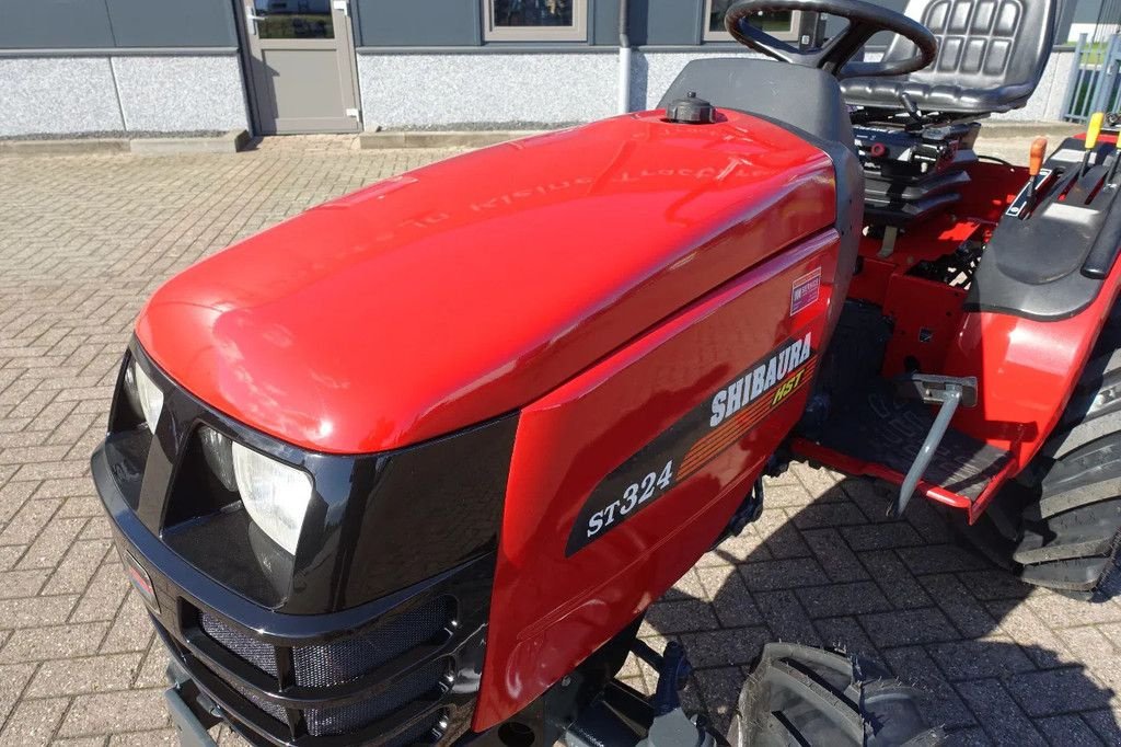 Traktor typu Shibaura ST324 4wd HST / 01328 Draaiuren / Brede Tractiebanden, Gebrauchtmaschine v Swifterband (Obrázek 5)