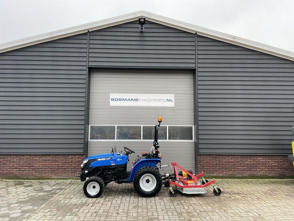 Traktor van het type Solis 20 gebruikte minitractor incl cirkelmaaier 120, Gebrauchtmaschine in Neer (Foto 2)