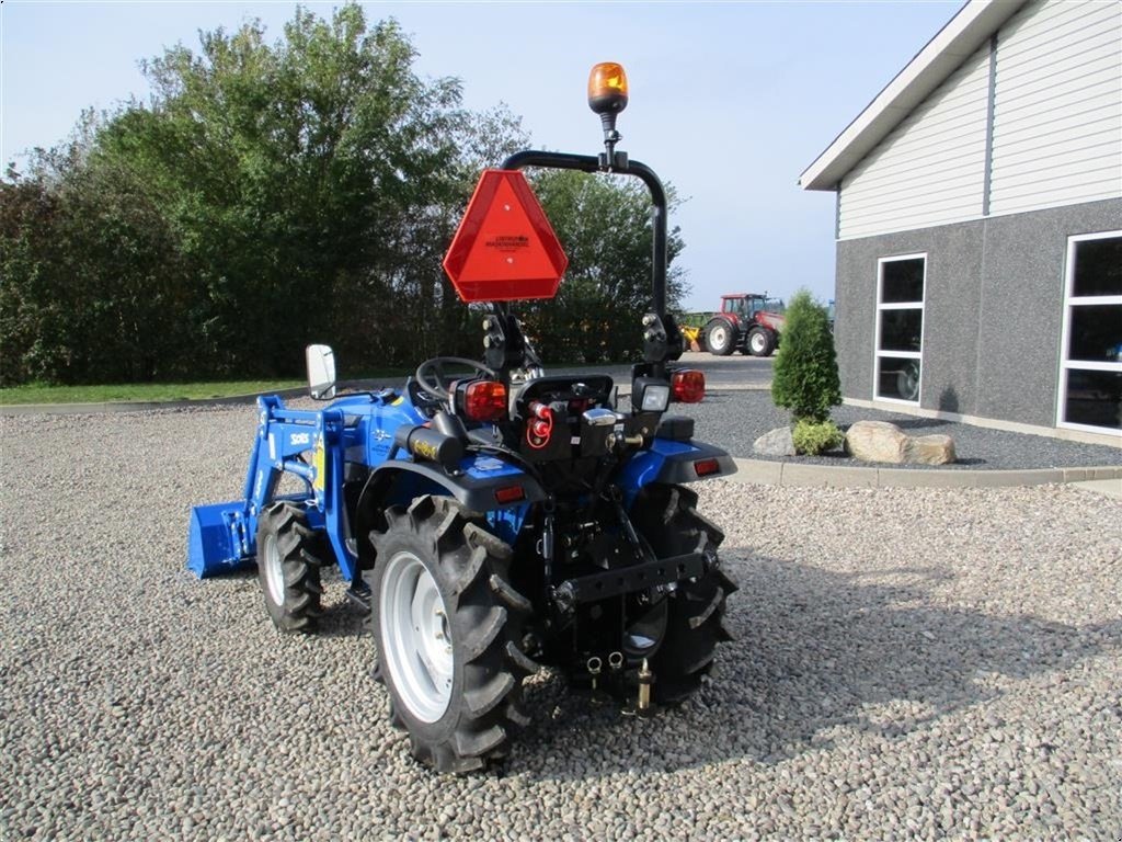 Traktor του τύπου Solis 26 6+2 gearmaskine med Fuldhydraulisk frontlæsser, Gebrauchtmaschine σε Lintrup (Φωτογραφία 5)