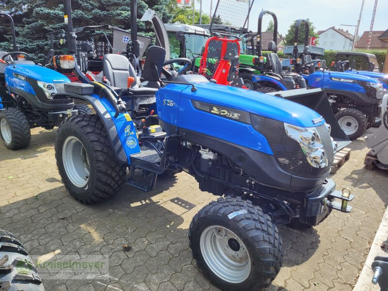 Traktor van het type Solis 26 6+2 Seitenschaltung NEU Allrad StVZO-Zulassungspapiere, Neumaschine in Feuchtwangen (Foto 1)