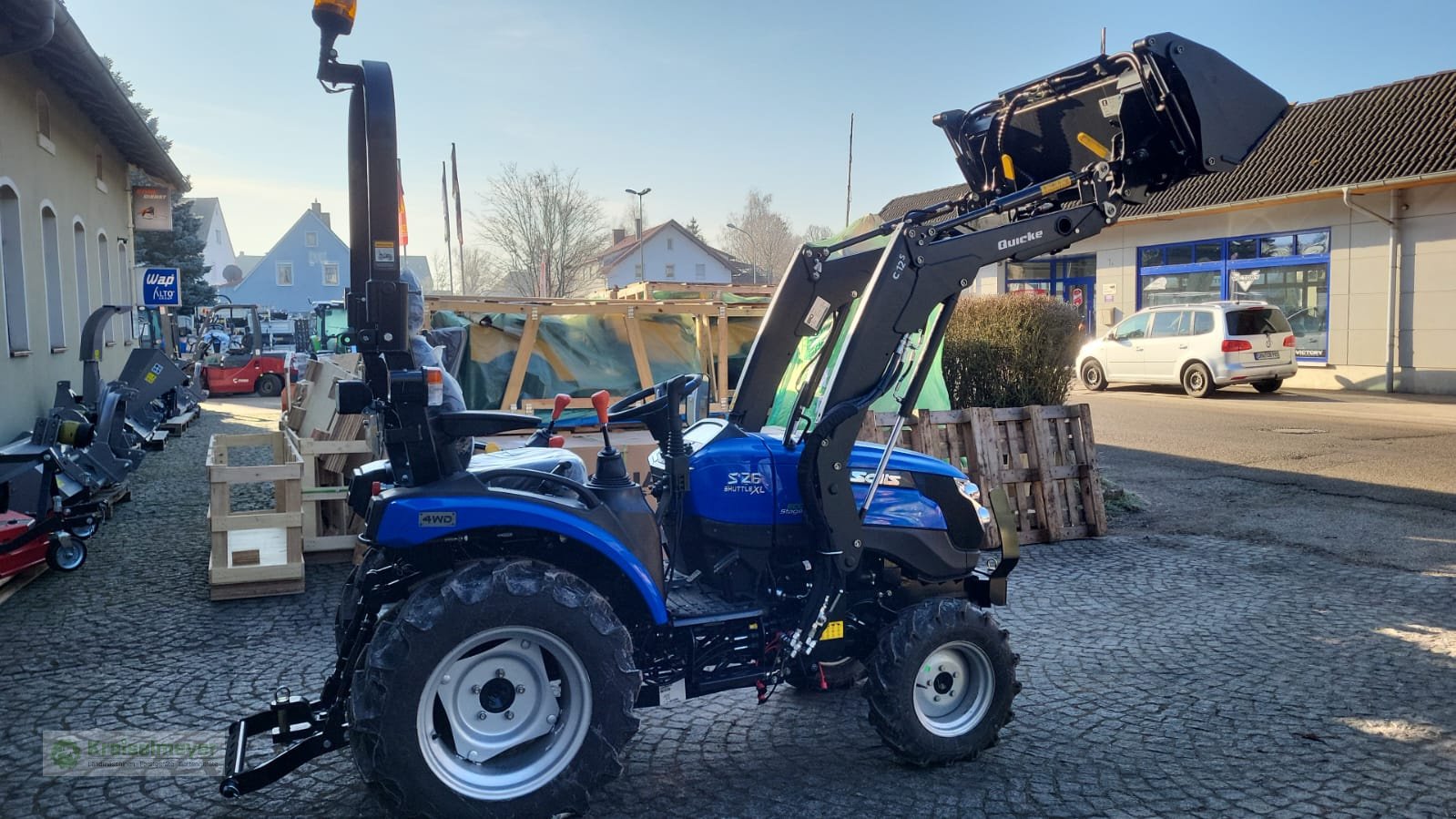 Traktor of the type Solis 26 9+9 + Alö Quicke C12s Frontlader + MPC-140 Klappschaufel + Straßenzulassung, Neumaschine in Feuchtwangen (Picture 7)