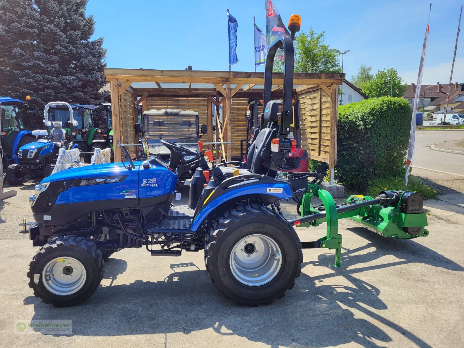 Traktor van het type Solis 26 9+9 mit Ausliegemulcher 125cm + Industriereifen + Straßenzulassung NEU Allrad, Neumaschine in Feuchtwangen (Foto 9)