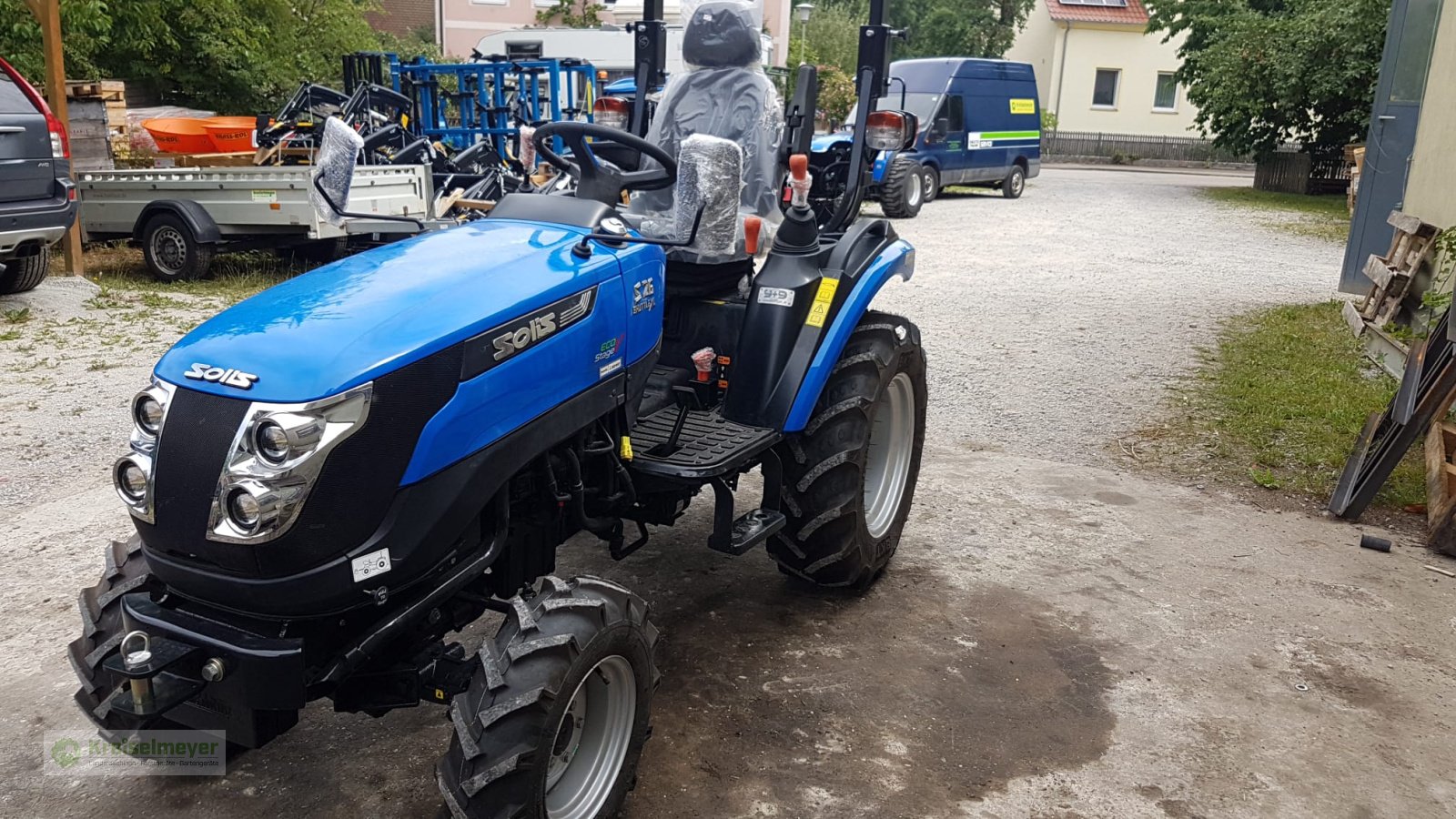 Traktor of the type Solis 26 9+9 Shuttle XL + Straßenzulassung + Allrad + Radial-Bereifung NEU, Neumaschine in Feuchtwangen (Picture 2)