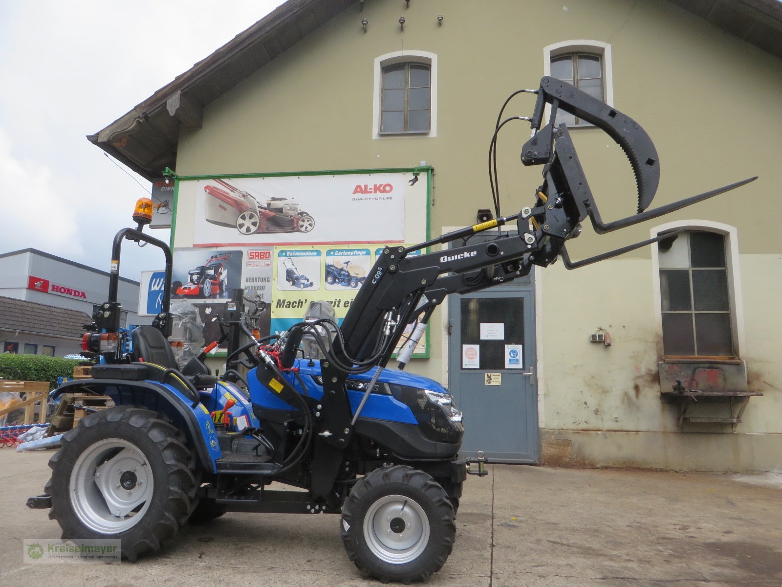 Traktor del tipo Solis 26 + ALÖ Quicke Frontlader + Palettengabel + hydr. Obergreifer + Straßenzulassung NEU, Neumaschine en Feuchtwangen (Imagen 9)