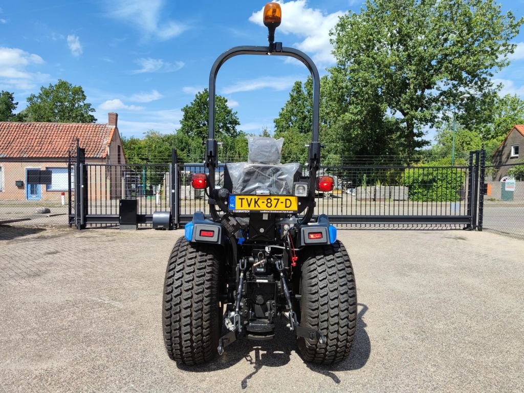 Traktor van het type Solis 26 HST 4WD - Gazon banden - Aftakas - Wegverlichting - NIEUW! On, Gebrauchtmaschine in Oud Gastel (Foto 9)