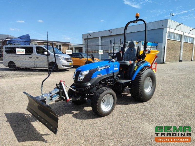 Traktor del tipo Solis 26 HST 4WD Gazon banden - Aftakas - Wegverlichting - NIEUW! Onge, Gebrauchtmaschine en Oud Gastel (Imagen 1)