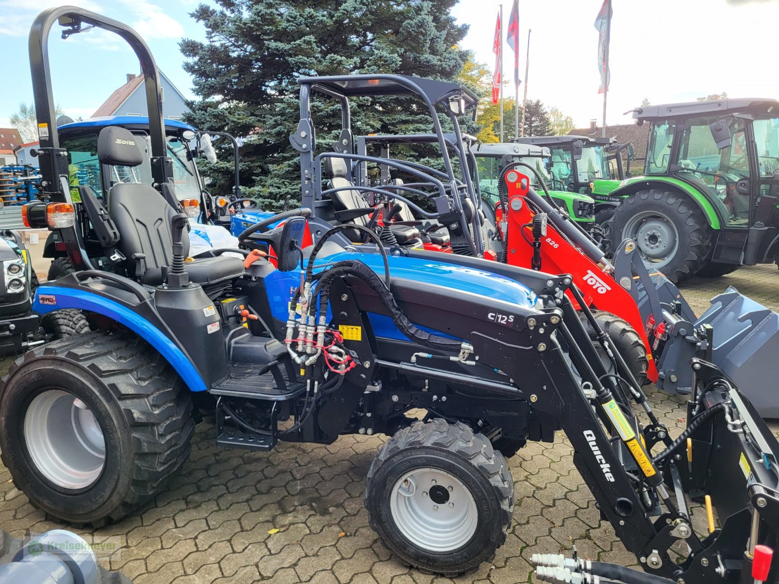 Traktor van het type Solis 26 HST + Alö C12s Frontlader + MPC-140 Greifschaufel + StVZO Vorführer GARANTIE, Gebrauchtmaschine in Feuchtwangen (Foto 3)