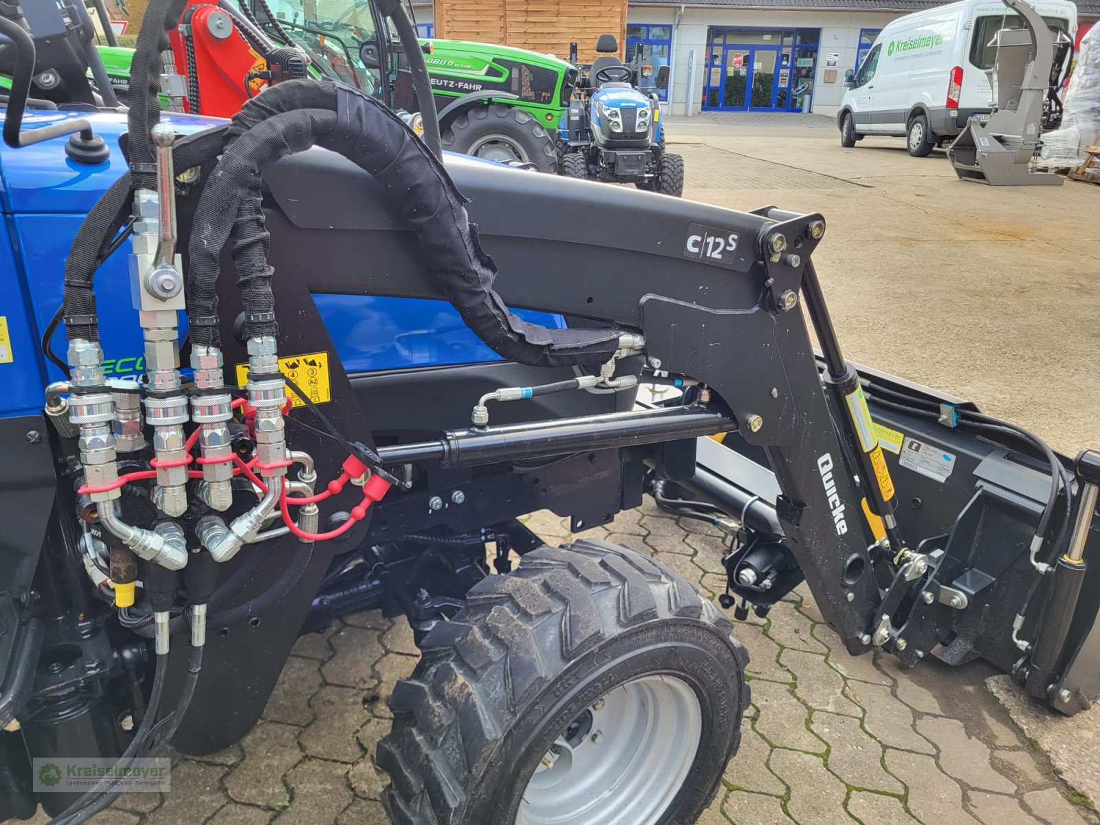 Traktor of the type Solis 26 HST + Alö C12s Frontlader + MPC-140 Greifschaufel + StVZO Vorführer GARANTIE, Gebrauchtmaschine in Feuchtwangen (Picture 9)