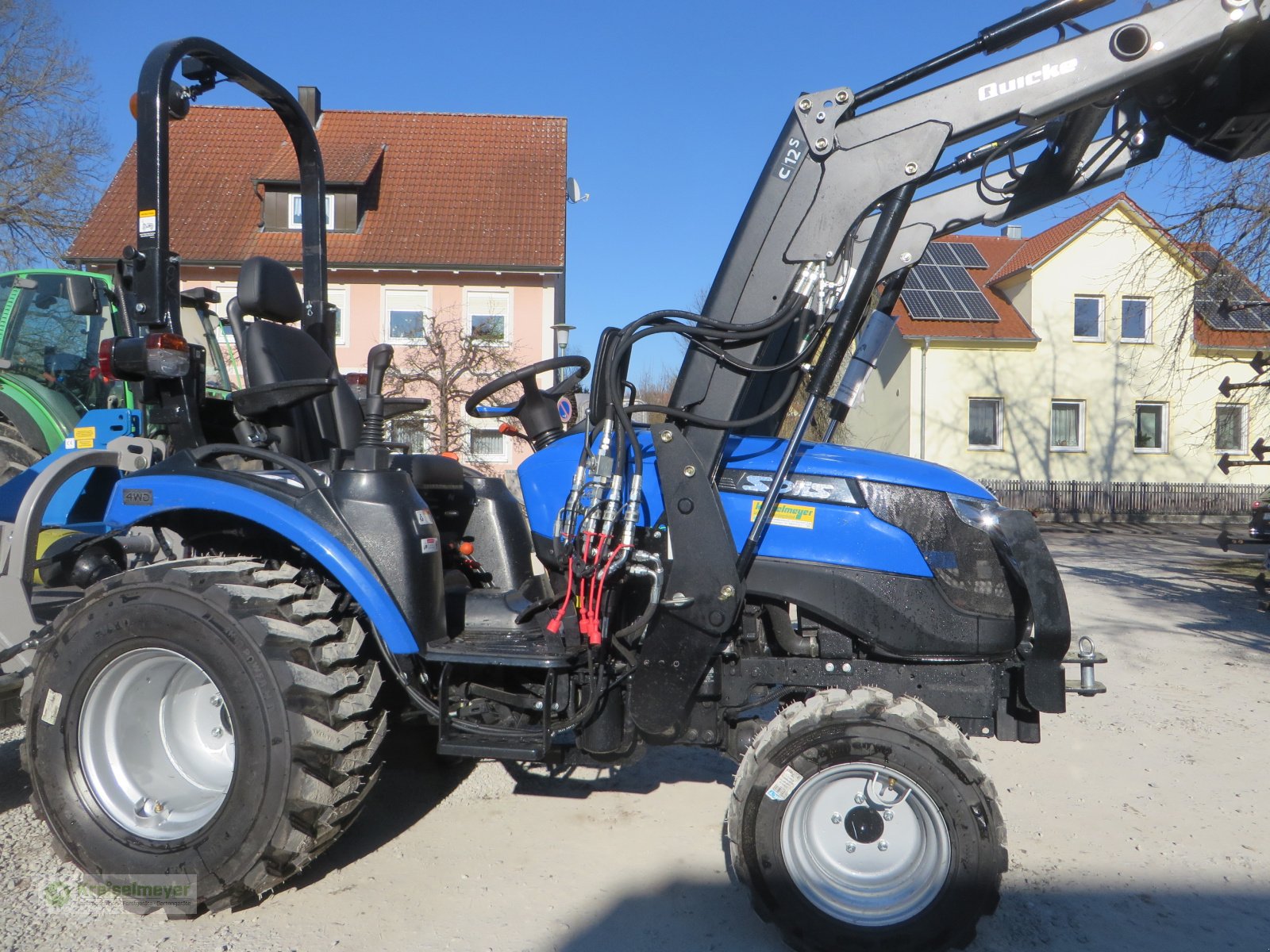 Traktor of the type Solis 26 HST + Alö Quicke Frontlader + Greifschaufel + Straßenzulassung, Neumaschine in Feuchtwangen (Picture 5)