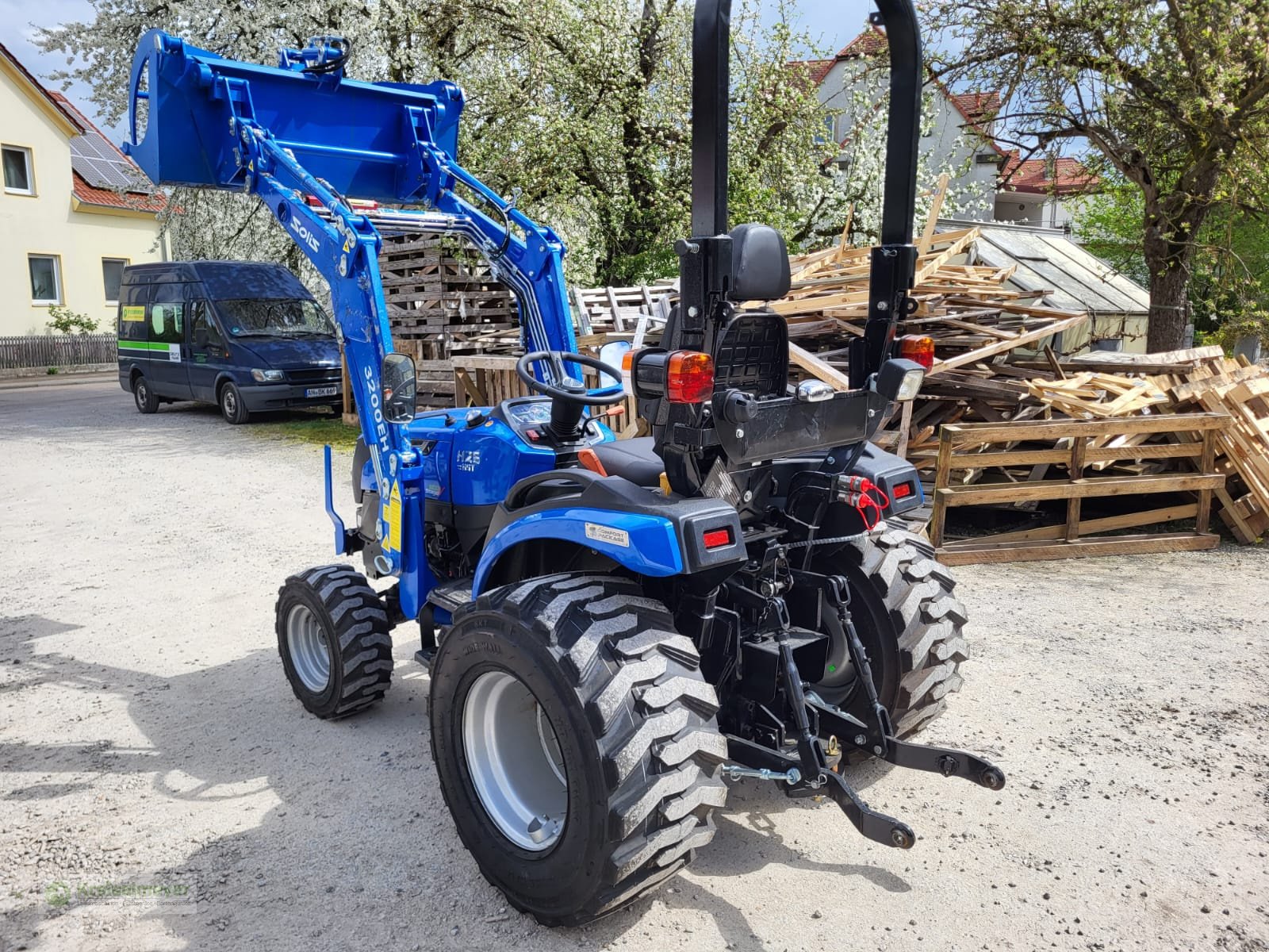 Traktor tip Solis 26 HST + Frontlader 3200EH + Greifschaufel inkl. Zulassung neu, Neumaschine in Feuchtwangen (Poză 4)