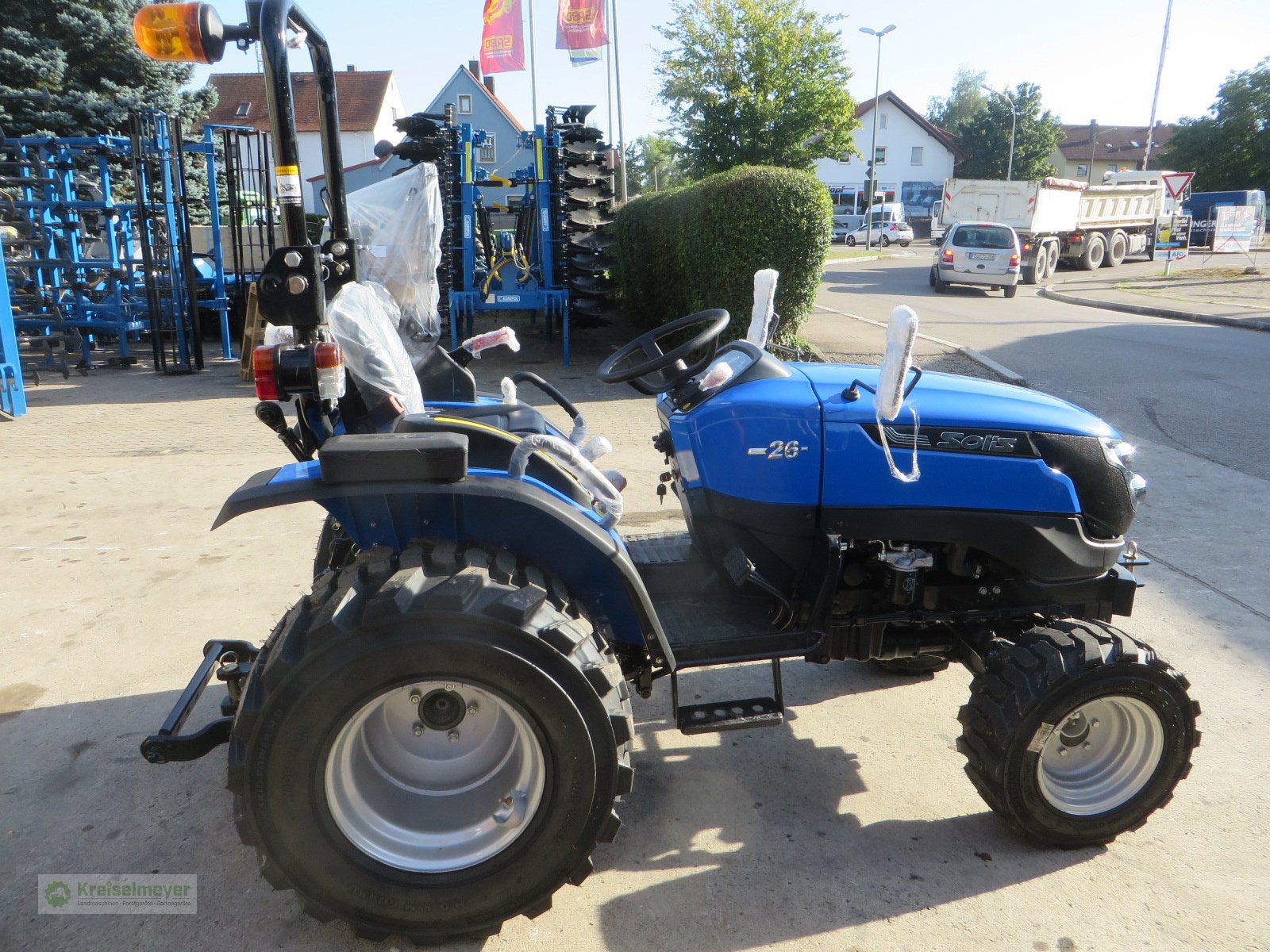 Traktor typu Solis 26 + Industriebereifung + Straßenzulassung + 3. Jahre Garantie, Neumaschine v Feuchtwangen (Obrázek 4)