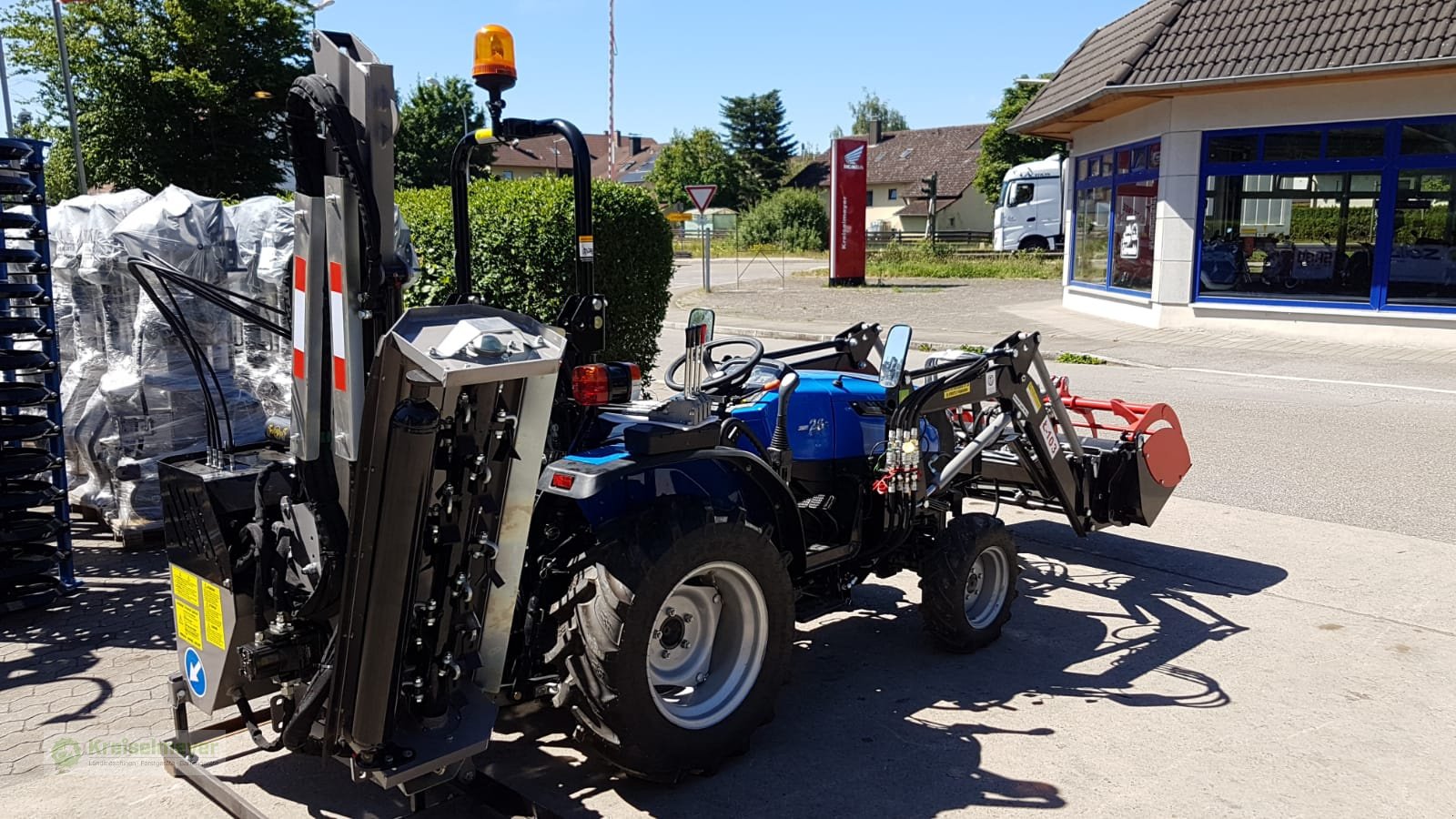 Traktor tip Solis 26 + Jansen HMS-100(180) Mulcher / Heckenschere + Frontlader + Greifschaufel Kommunaltraktor, Neumaschine in Feuchtwangen (Poză 3)