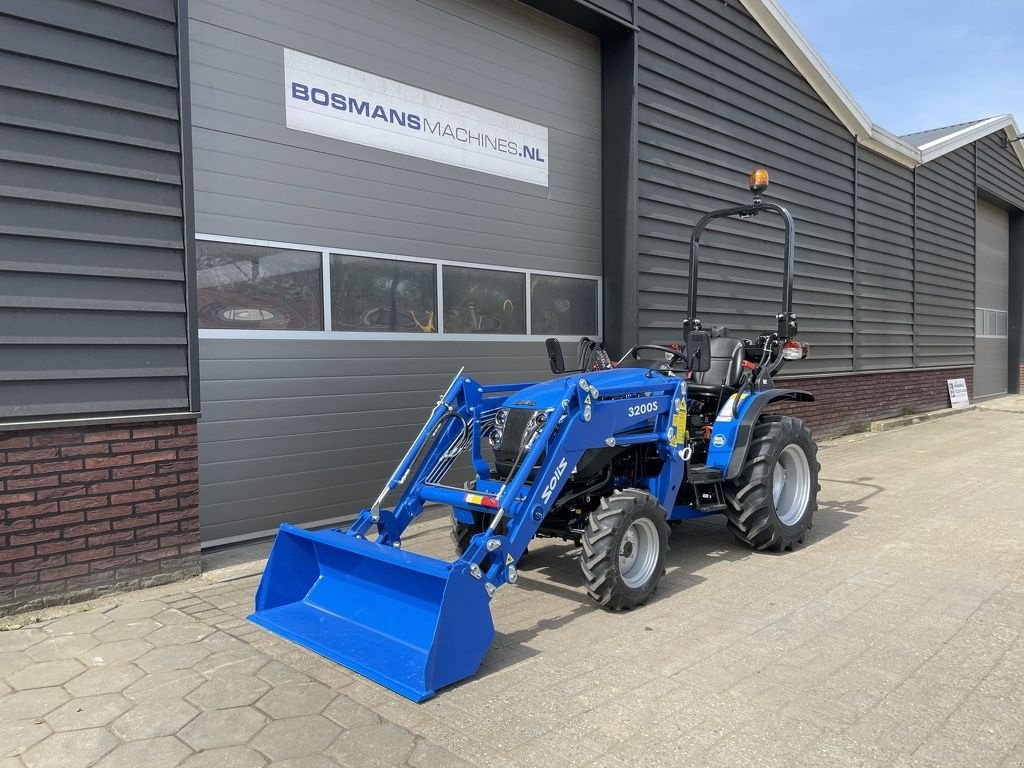 Traktor van het type Solis 26 minitractor NIEUW + frontlader op brede agribanden, Neumaschine in Neer (Foto 11)