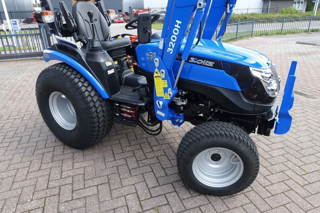 Traktor tipa Solis 26H 4wd HST / 0001 Draaiuren / Voorlader, Gebrauchtmaschine u Swifterband (Slika 3)