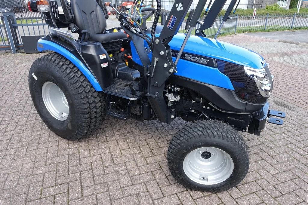 Traktor Türe ait Solis 26H 4wd HST / 0002 Draaiuren / Voorlader, Gebrauchtmaschine içinde Swifterband (resim 3)