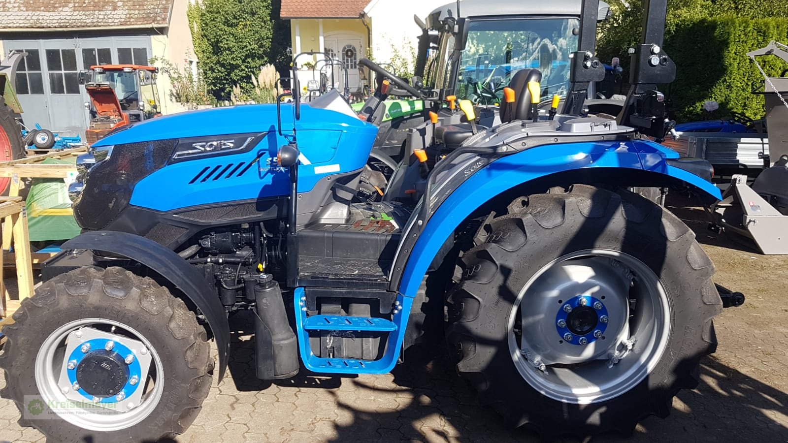 Traktor del tipo Solis 50 Stage V Aktion neu + AS-Radial Reifen + Zugmaul + Zulassungspapiere, Neumaschine In Feuchtwangen (Immagine 2)