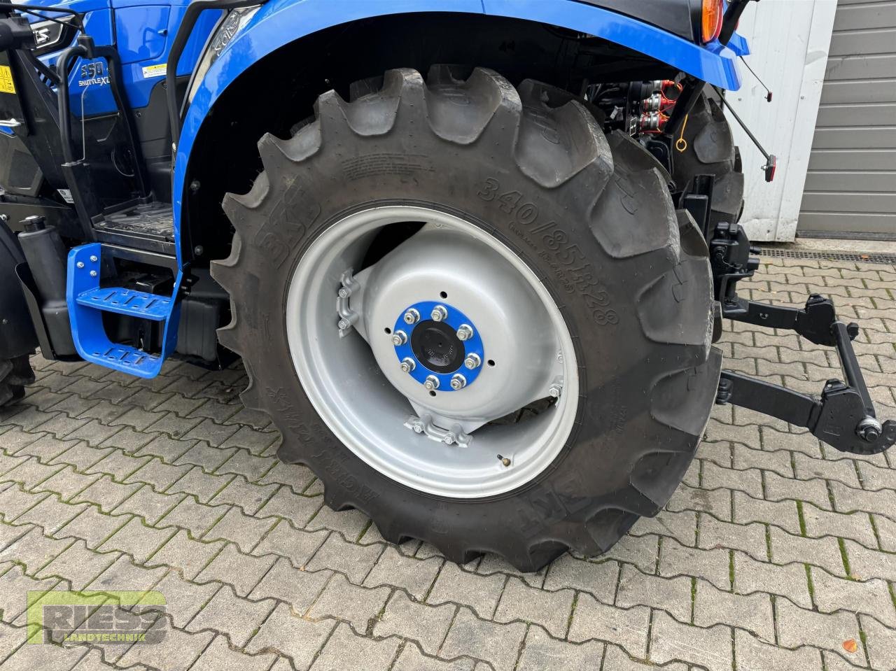 Traktor a típus Solis 50 Stage V ROPS Druckluftanlage, Neumaschine ekkor: Homberg (Ohm) - Maulbach (Kép 11)