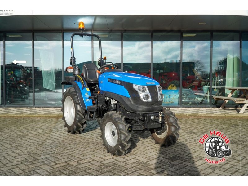 Traktor типа Solis S26, Gebrauchtmaschine в MIJNSHEERENLAND