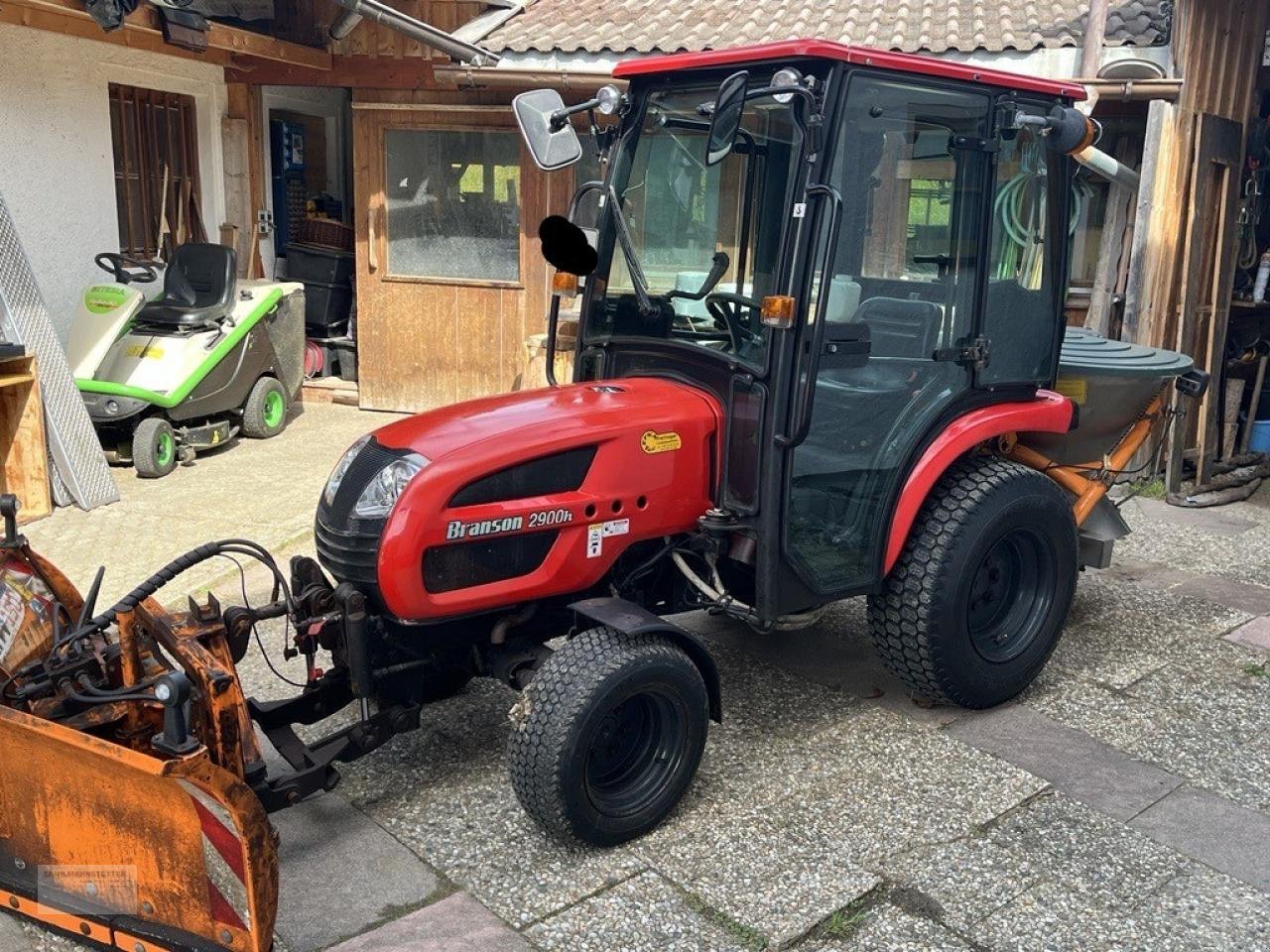 Traktor des Typs Sonstige 2900 H, Gebrauchtmaschine in Unterdietfurt (Bild 4)